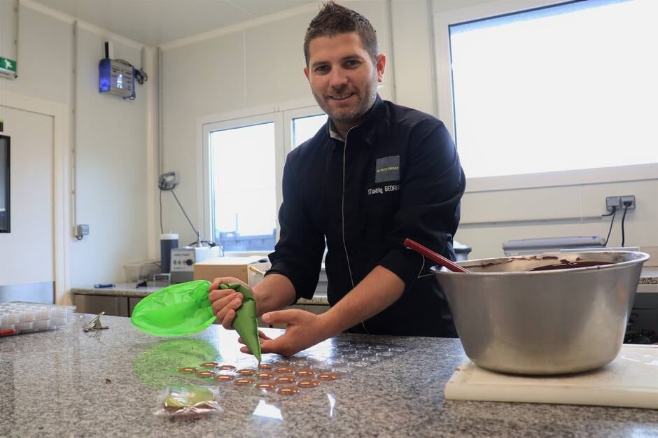 MjAyMDA3YTRkNGNhMzZkZWZkYmQzYjJmMGYxNzA0ZGZiMDE3ZTc